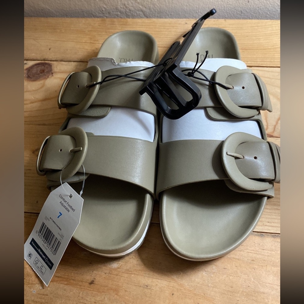 Time and Tru Women's Dressy Footbed
Slide Sandals DISCONTINUED NEW SAGE